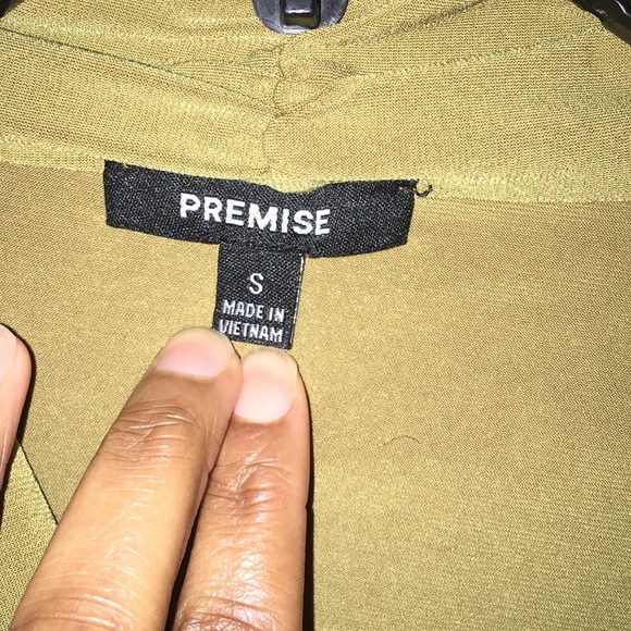 Premise green Blouse - Picture 2 of 8